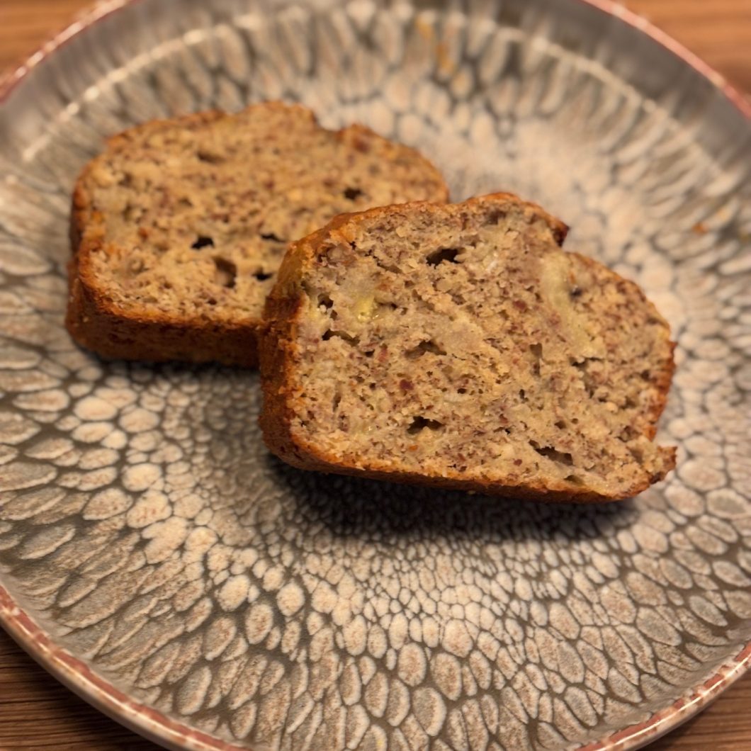 Saftiger Bananenkuchen – perfekt für braune Bananen