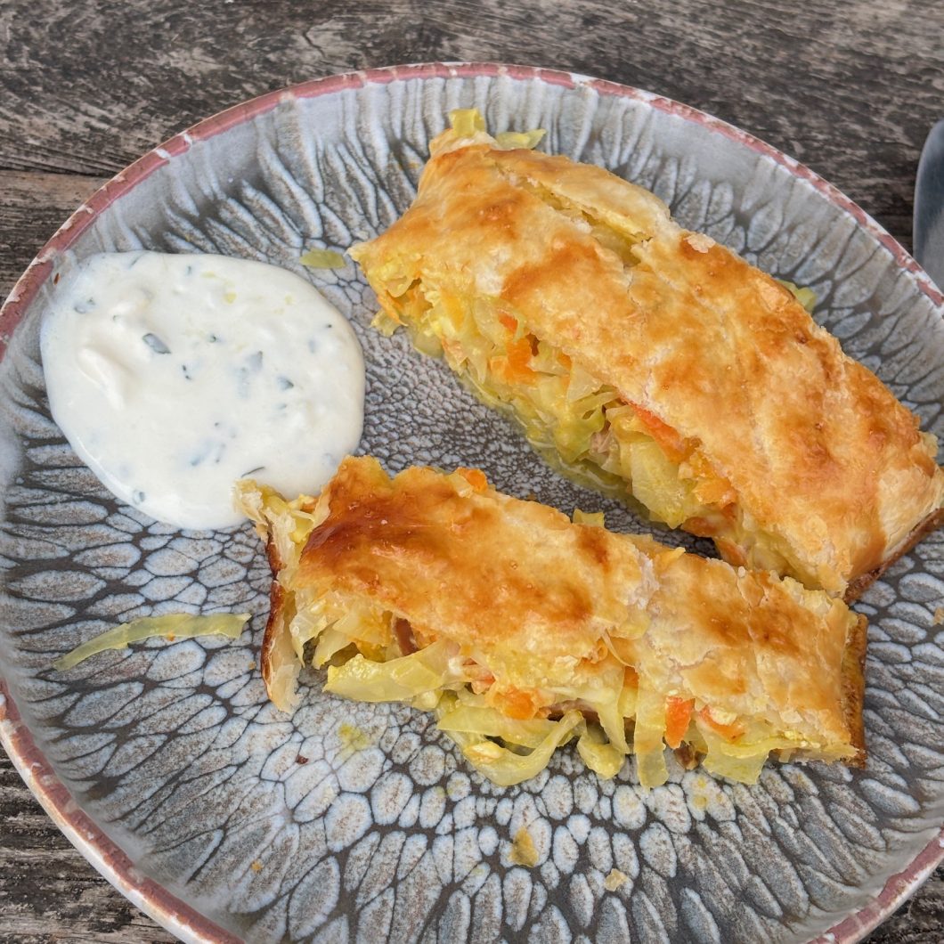 Kraut-Karotten-Strudel 